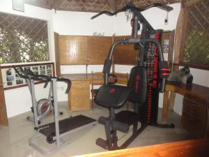 Fitness centrum a/nebo fitness zařízení v ubytování Sea Turtle House Moalboal