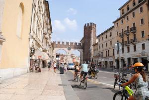 Galeriebild der Unterkunft Dreaming Piazza Bra Rooms in Verona