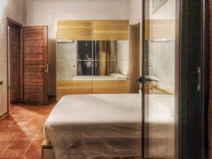 Una cama o camas en una habitación de Eucalipti 1