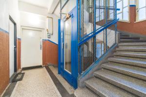 Zdjęcie z galerii obiektu Sunny Central Apartment on Wenceslas Square by easyBNB w Pradze