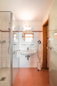 Kupatilo u objektu Rothenfels Hotel & Panorama Restaurant