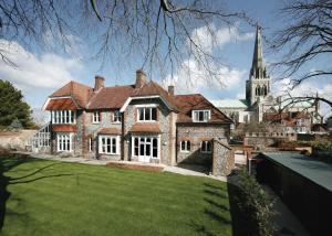 Gallery image of 4 Canon Lane in Chichester
