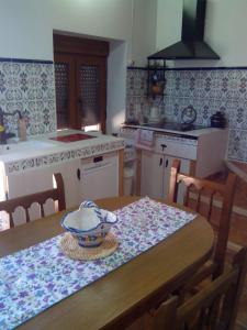 Kuchnia lub aneks kuchenny w obiekcie Hansel y Gretel