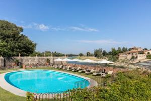 Basen w obiekcie Hotel Mulino di Firenze - WorldHotels Crafted lub w pobliżu