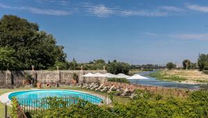 Basen w obiekcie Hotel Mulino di Firenze - WorldHotels Crafted lub w pobliżu