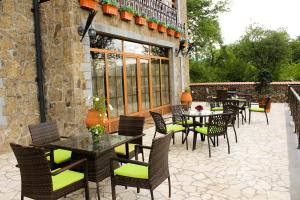 Restavracija oz. druge možnosti za prehrano v nastanitvi Garni HinYard