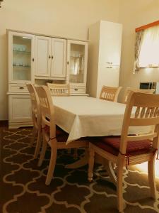Kuchyň nebo kuchyňský kout v ubytování Apartments Vrisak