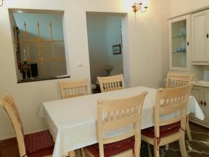 Kuchyň nebo kuchyňský kout v ubytování Apartments Vrisak