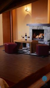 A seating area at Grand Hotel Dentro