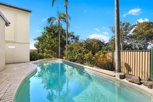 The swimming pool at or close to Caboolture Riverlakes Boutique Motel