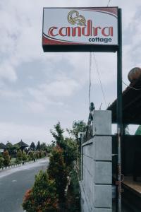 Certifikát, hodnocení, plakát nebo jiný dokument vystavený v ubytování Candra Cottage