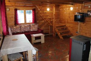 A kitchen or kitchenette at Vila Zlatibor Tornik