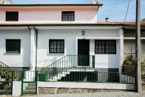 Galeriebild der Unterkunft Pretty house close to metro and wine cellars - host 8 in Vila Nova de Gaia
