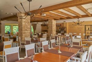 Restaurace v ubytování Hotel Serdar