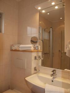Koupelna v ubytování Hotel Garni Rheinpracht