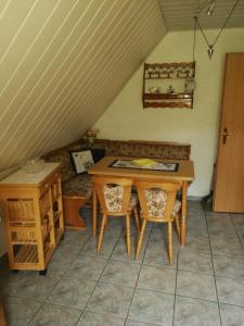 Ein Sitzbereich in der Unterkunft FerienWohnung Gebhardt