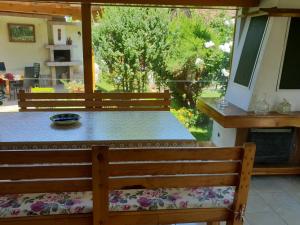 Κήπος έξω από το Kyurkchievi Guest House +39 φωτογραφίες