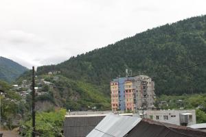 A general mountain view or a mountain view taken from a vendégházakat