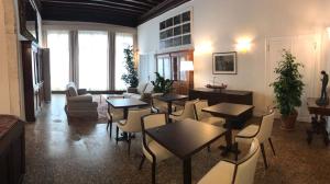 Posedenie v ubytovaní Suites alla Maddalena