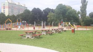 Sân chơi trẻ em tại motylek