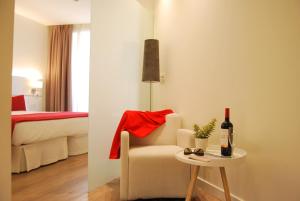 Posedenie v ubytovaní Hotel Pompaelo Plaza del Ayuntamiento & Spa