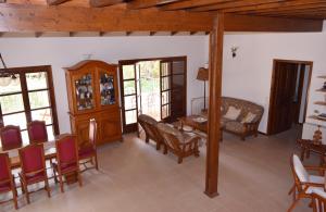 A seating area at Seaside Villa in Alikes, Chalkida