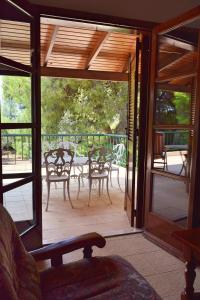 A balcony or terrace at Seaside Villa in Alikes, Chalkida