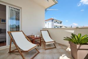 Balkón alebo terasa v ubytovaní Apartmani Sara i Klara