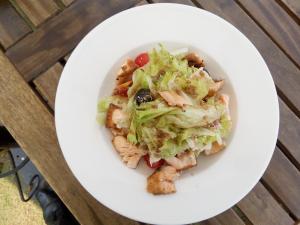 Makanan di atau di tempat lain dekat hotel