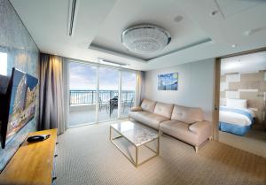 Gallery image of Hotel Whistlelark by Bestwestern Signature Collection in Jeju