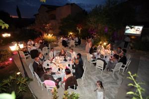 Επισκέπτες που μένουν στο Hostellerie Le Roy Soleil