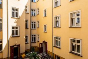 Budynek, w którym mieści się apartament