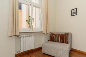 Część wypoczynkowa w obiekcie Apartments Poznań Strzałowa by Noclegi Renters