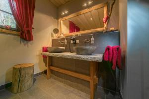 Fotografie z fotogalerie ubytování Luxus Ferienhäuser Chalets zum Ilsetal mit Kamin & Sauna in Ilsenburg im Harz v destinaci Ilsenburg