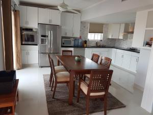 Gallery image of Swan Boutique Apartment in Tamuning