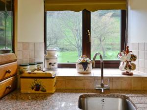 A bathroom at The Linhay 
