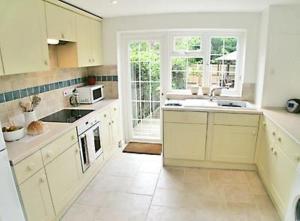 A kitchen or kitchenette at Church View 