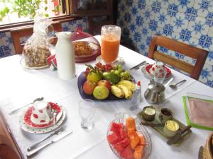 
Breakfast options available to guests at Casa Vermelha
