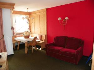 Posezení v ubytování Hotel Finkennest - Panoramic Garden Resort
