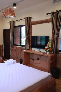 TV a/nebo společenská místnost v ubytování Angie Resort at Nakhon Nayok