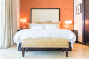 Krevet ili kreveti u jedinici u okviru objekta Penthouse De Soleil South Beach - on Ocean Drive Miami Beach