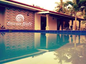Bazén v ubytování Ocean Gate Negombo nebo v jeho okolí