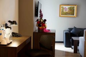 Istumisnurk majutusasutuses Yunna Hotel Lampung