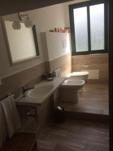 A bathroom at Casa Daniela