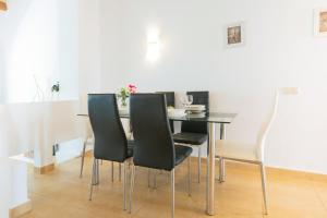 Część wypoczynkowa w obiekcie Apartamento Ferrera Park 623