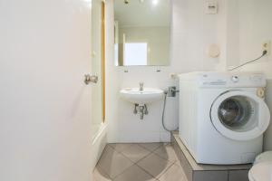Łazienka w obiekcie Apartamento Ferrera Park 623