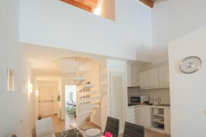 Kuchnia lub aneks kuchenny w obiekcie Apartamento Ferrera Park 623