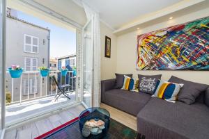 Posezení v ubytování Ema 2BR apt. in old town centre