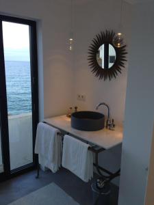 Bathroom sa Ocean Loft