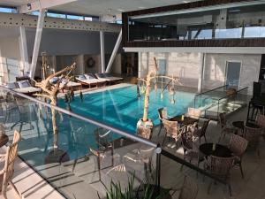 Bazén v ubytování Marienlyst Apartment nebo v jeho okolí